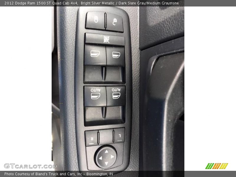 Bright Silver Metallic / Dark Slate Gray/Medium Graystone 2012 Dodge Ram 1500 ST Quad Cab 4x4