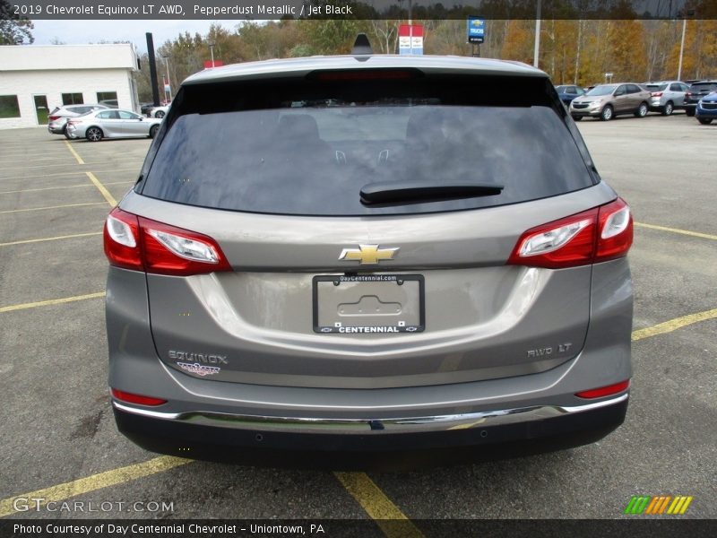 Pepperdust Metallic / Jet Black 2019 Chevrolet Equinox LT AWD