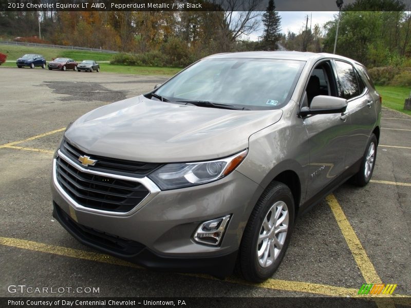 Pepperdust Metallic / Jet Black 2019 Chevrolet Equinox LT AWD