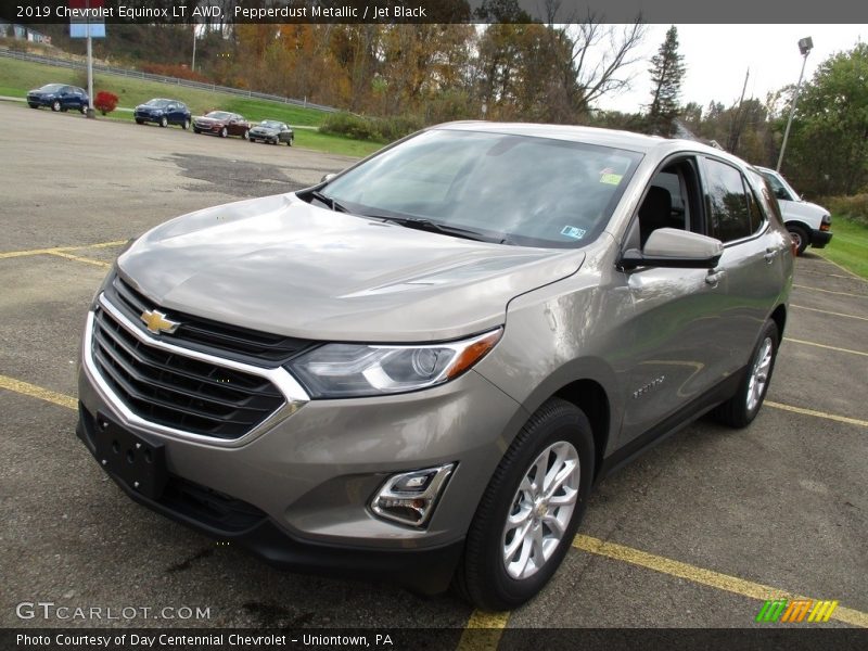 Pepperdust Metallic / Jet Black 2019 Chevrolet Equinox LT AWD
