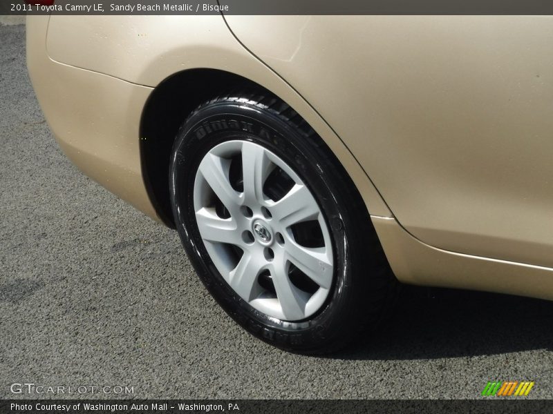Sandy Beach Metallic / Bisque 2011 Toyota Camry LE