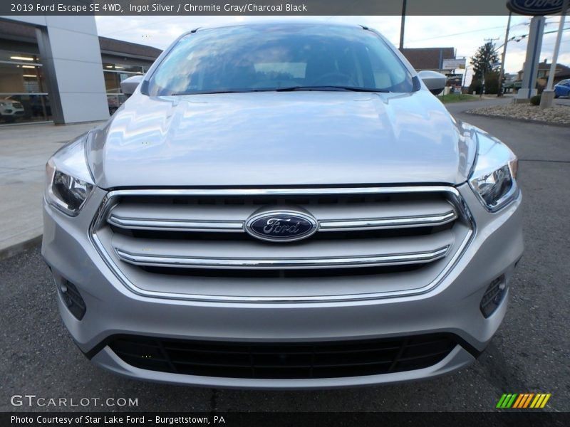 Ingot Silver / Chromite Gray/Charcoal Black 2019 Ford Escape SE 4WD