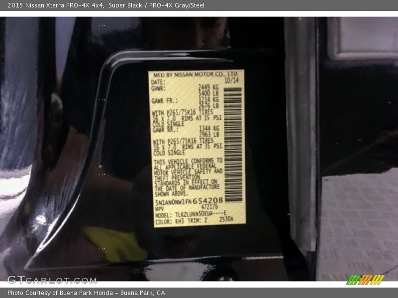 Super Black / PRO-4X Gray/Steel 2015 Nissan Xterra PRO-4X 4x4