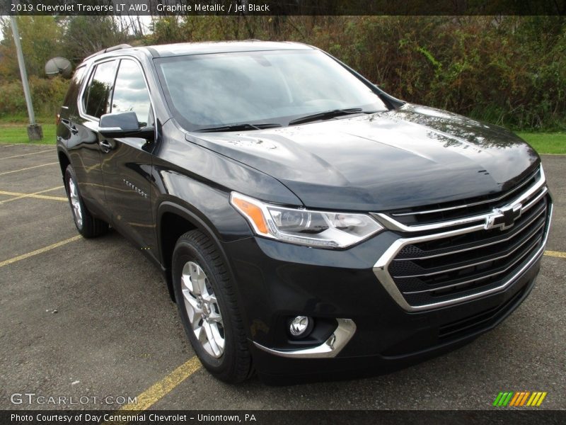 Graphite Metallic / Jet Black 2019 Chevrolet Traverse LT AWD