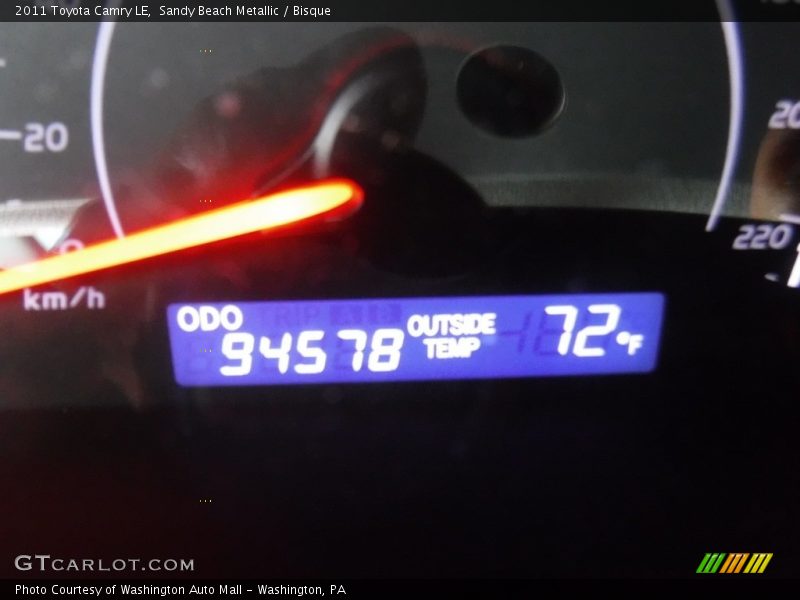 Sandy Beach Metallic / Bisque 2011 Toyota Camry LE