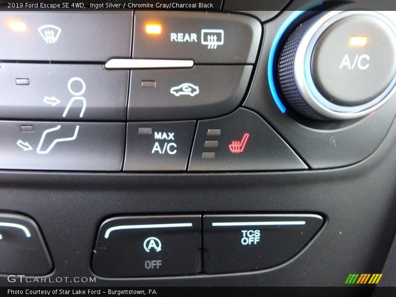 Ingot Silver / Chromite Gray/Charcoal Black 2019 Ford Escape SE 4WD