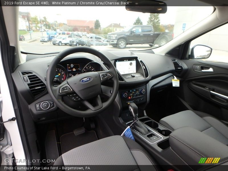  2019 Escape SE 4WD Chromite Gray/Charcoal Black Interior