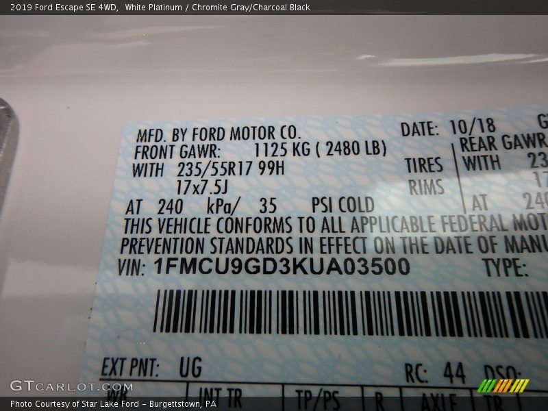 White Platinum / Chromite Gray/Charcoal Black 2019 Ford Escape SE 4WD