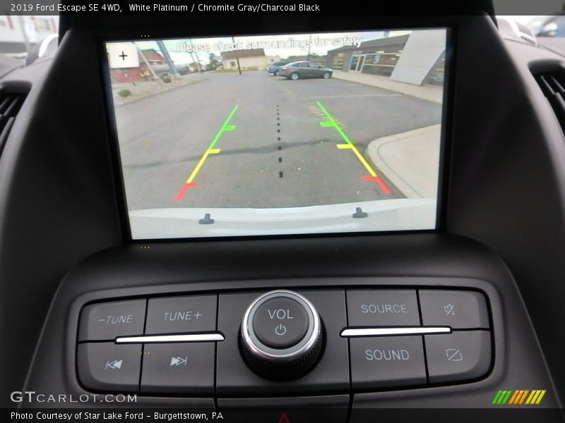White Platinum / Chromite Gray/Charcoal Black 2019 Ford Escape SE 4WD