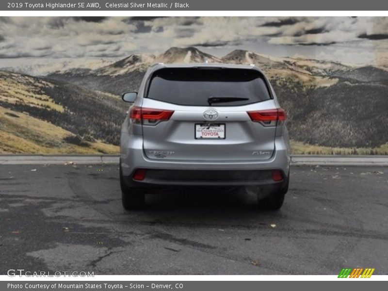 Celestial Silver Metallic / Black 2019 Toyota Highlander SE AWD