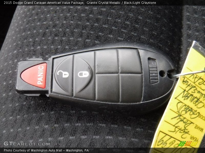 Granite Crystal Metallic / Black/Light Graystone 2015 Dodge Grand Caravan American Value Package