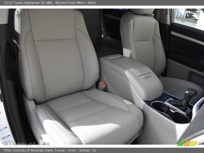 Blizzard Pearl White / Black 2019 Toyota Highlander SE AWD