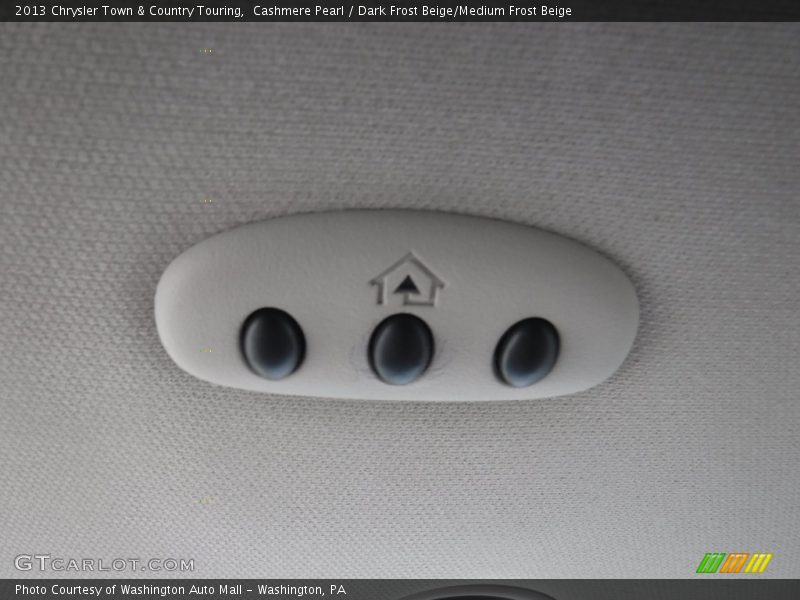 Cashmere Pearl / Dark Frost Beige/Medium Frost Beige 2013 Chrysler Town & Country Touring