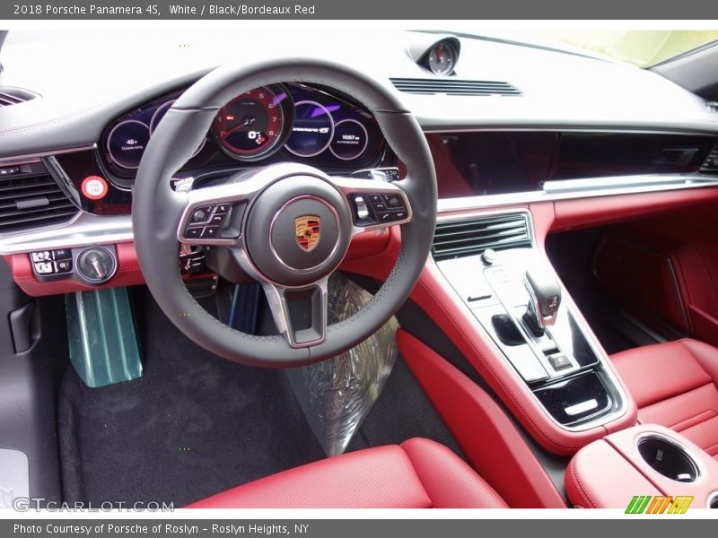 White / Black/Bordeaux Red 2018 Porsche Panamera 4S
