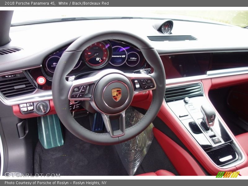 White / Black/Bordeaux Red 2018 Porsche Panamera 4S