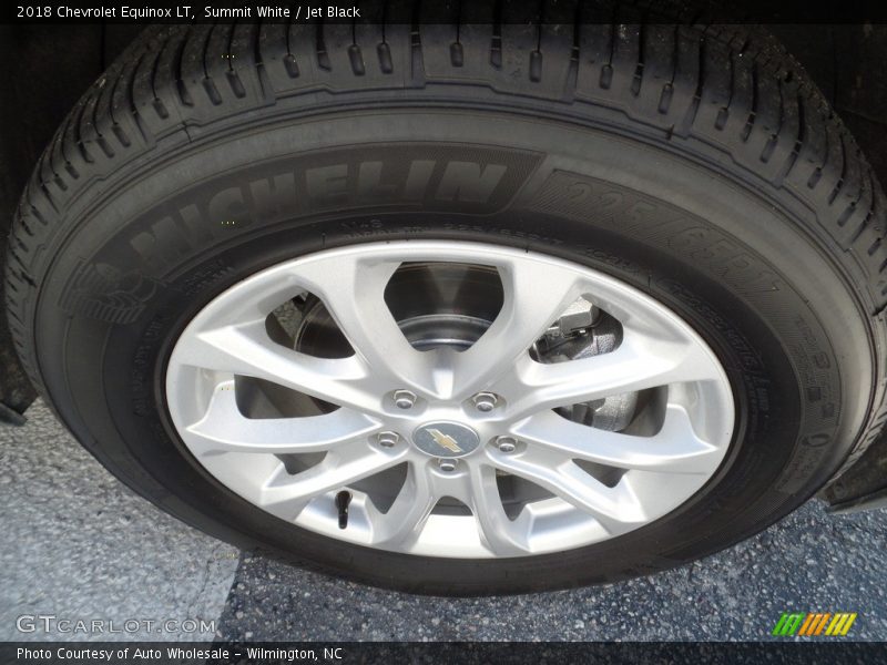 Summit White / Jet Black 2018 Chevrolet Equinox LT