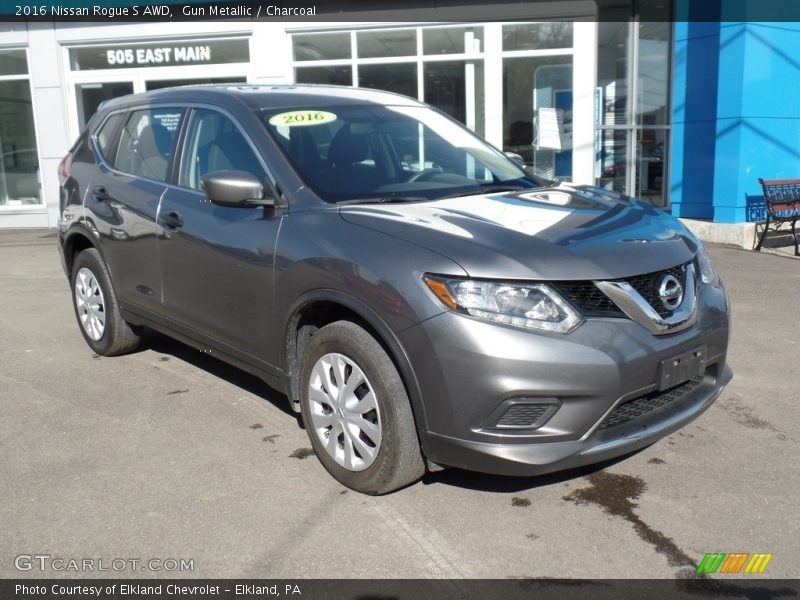 Gun Metallic / Charcoal 2016 Nissan Rogue S AWD