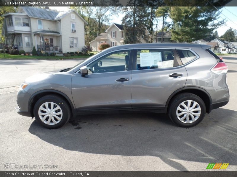 Gun Metallic / Charcoal 2016 Nissan Rogue S AWD