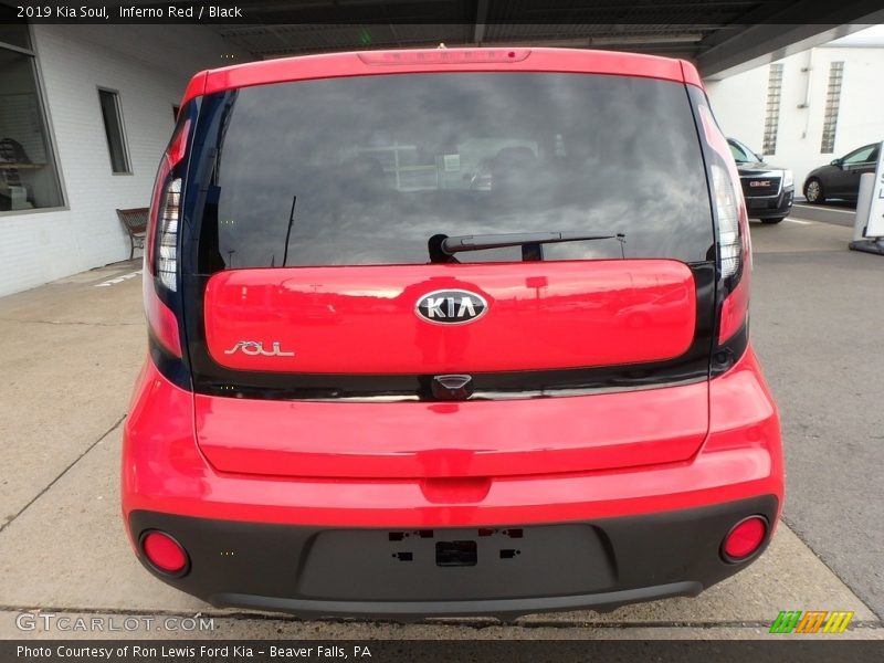 Inferno Red / Black 2019 Kia Soul