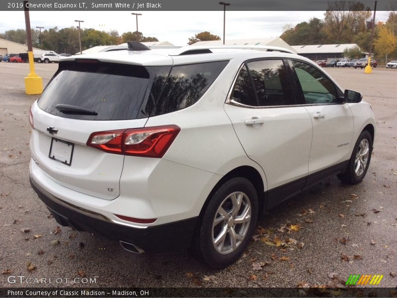 Summit White / Jet Black 2019 Chevrolet Equinox LT