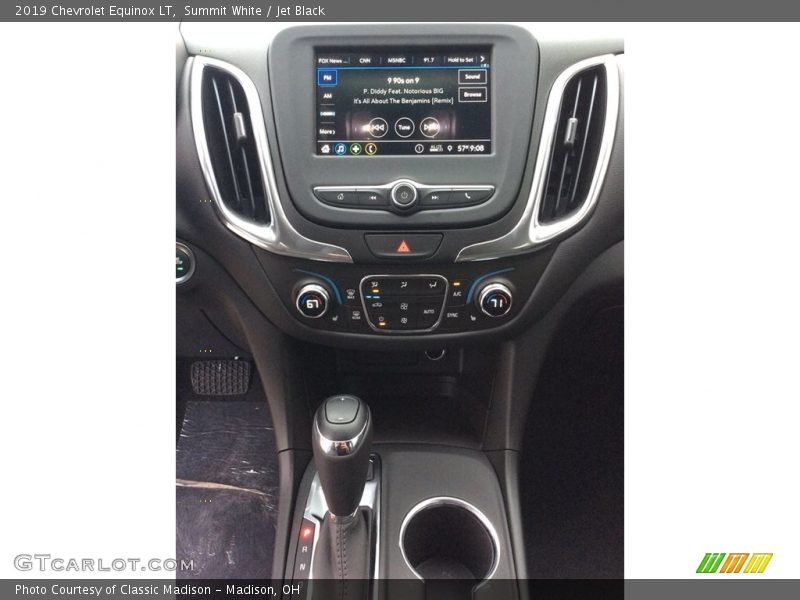 Summit White / Jet Black 2019 Chevrolet Equinox LT