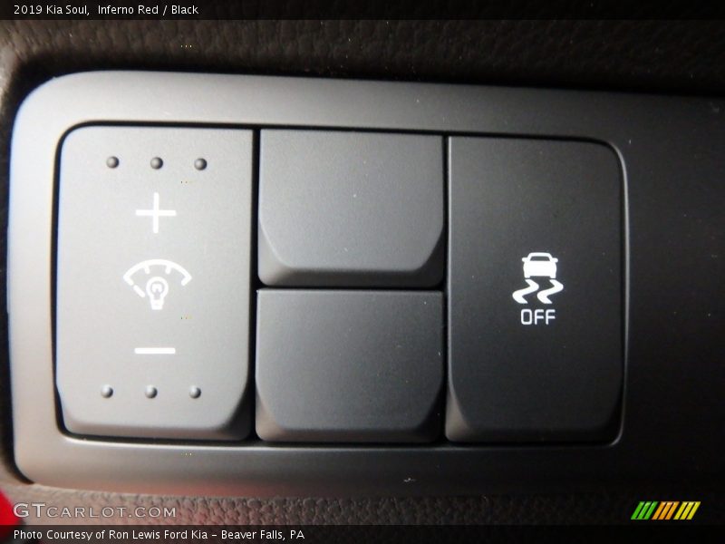 Inferno Red / Black 2019 Kia Soul