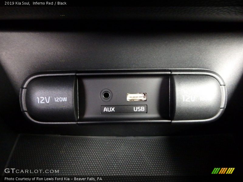 Inferno Red / Black 2019 Kia Soul