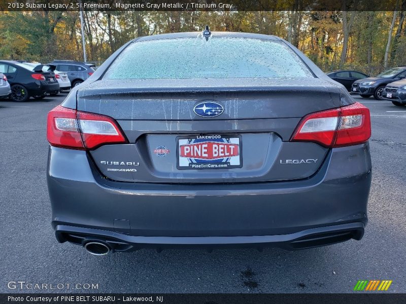 Magnetite Gray Metallic / Titanium Gray 2019 Subaru Legacy 2.5i Premium