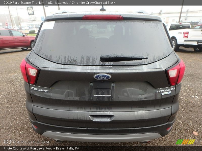 Magnetic / Chromite Gray/Charcoal Black 2019 Ford Escape Titanium 4WD