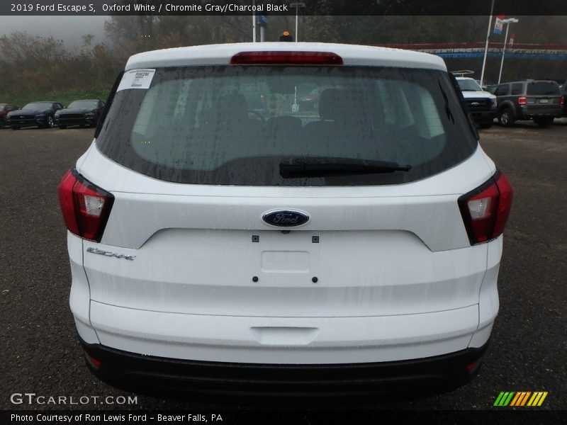 Oxford White / Chromite Gray/Charcoal Black 2019 Ford Escape S