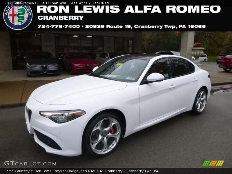 Alfa White / Black/Red 2019 Alfa Romeo Giulia Ti Sport AWD
