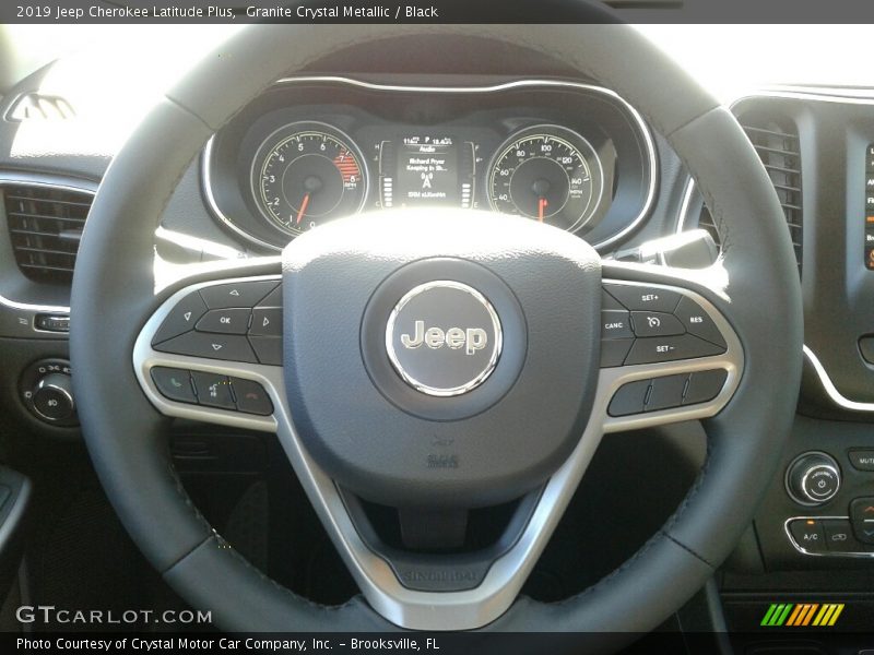 Granite Crystal Metallic / Black 2019 Jeep Cherokee Latitude Plus