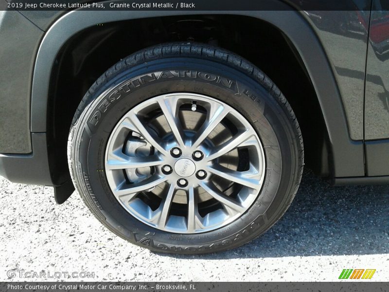Granite Crystal Metallic / Black 2019 Jeep Cherokee Latitude Plus