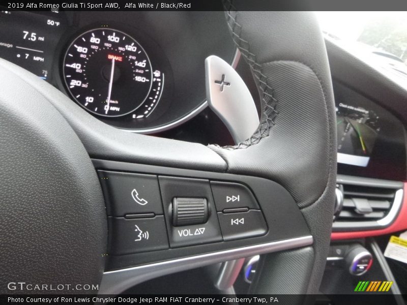 Alfa White / Black/Red 2019 Alfa Romeo Giulia Ti Sport AWD