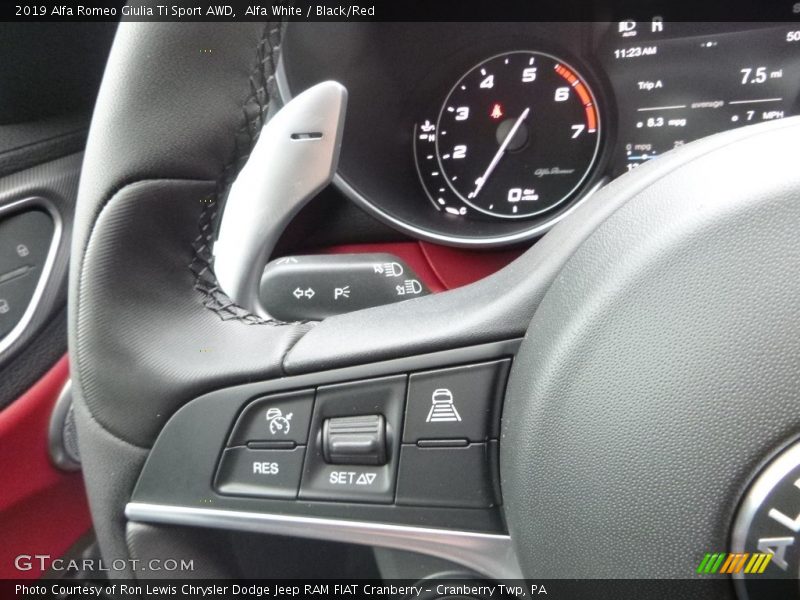 Alfa White / Black/Red 2019 Alfa Romeo Giulia Ti Sport AWD
