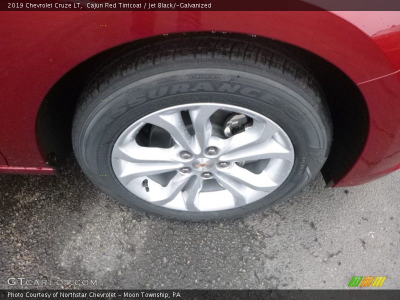 Cajun Red Tintcoat / Jet Black/­Galvanized 2019 Chevrolet Cruze LT