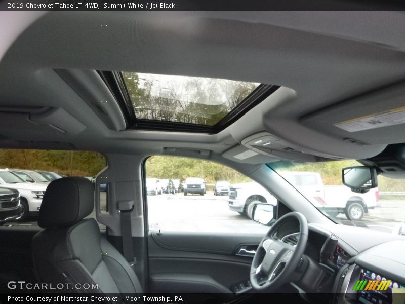 Summit White / Jet Black 2019 Chevrolet Tahoe LT 4WD