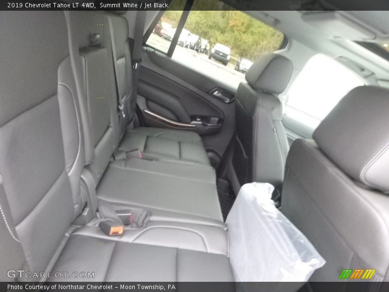 Summit White / Jet Black 2019 Chevrolet Tahoe LT 4WD