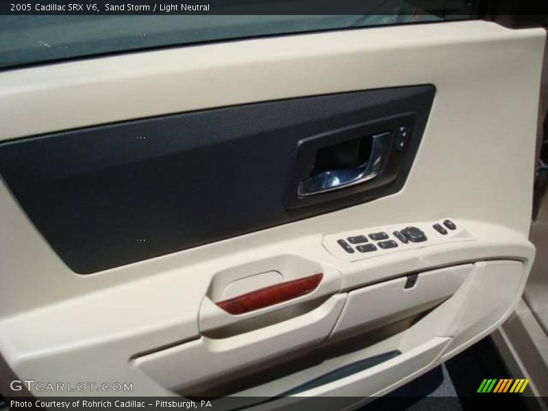 Sand Storm / Light Neutral 2005 Cadillac SRX V6