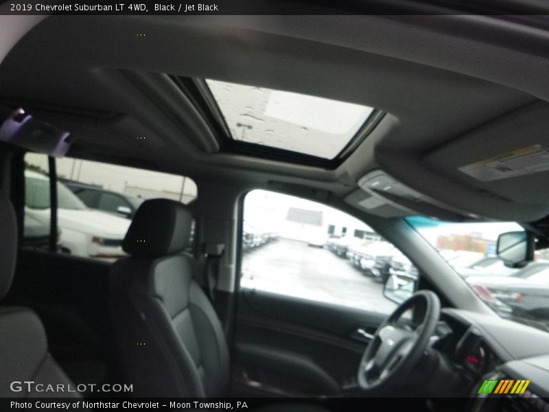 Black / Jet Black 2019 Chevrolet Suburban LT 4WD