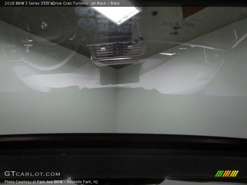 Jet Black / Black 2018 BMW 3 Series 330i xDrive Gran Turismo