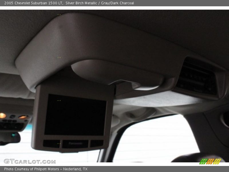 Silver Birch Metallic / Gray/Dark Charcoal 2005 Chevrolet Suburban 1500 LT