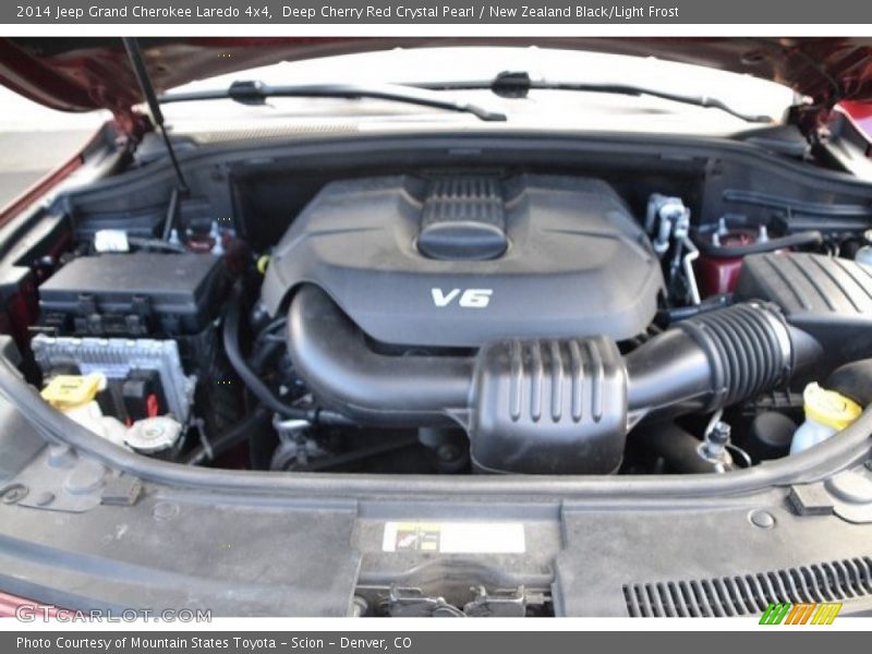 Deep Cherry Red Crystal Pearl / New Zealand Black/Light Frost 2014 Jeep Grand Cherokee Laredo 4x4