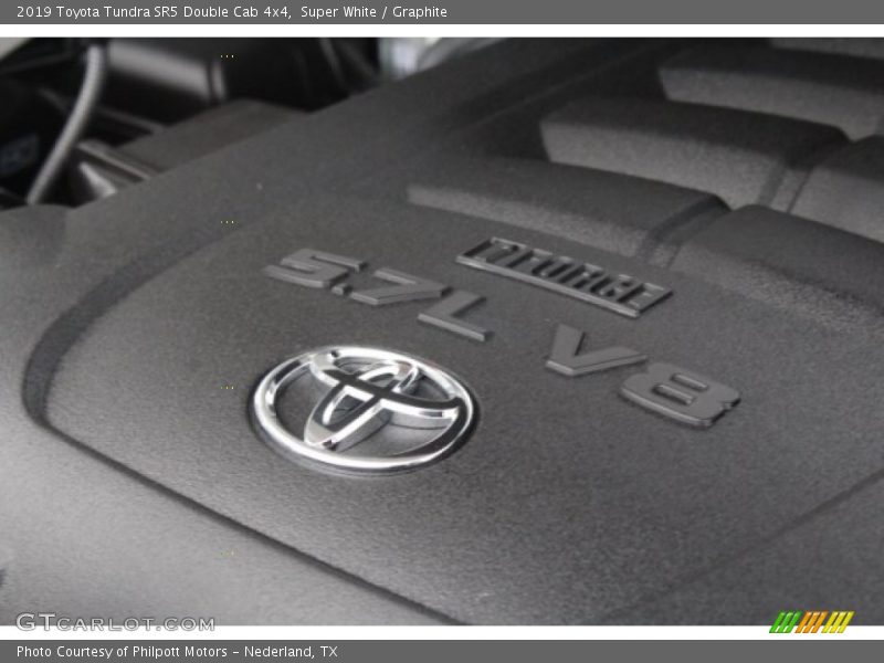 Super White / Graphite 2019 Toyota Tundra SR5 Double Cab 4x4