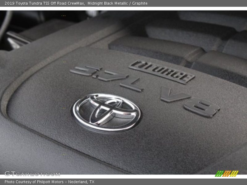 Midnight Black Metallic / Graphite 2019 Toyota Tundra TSS Off Road CrewMax