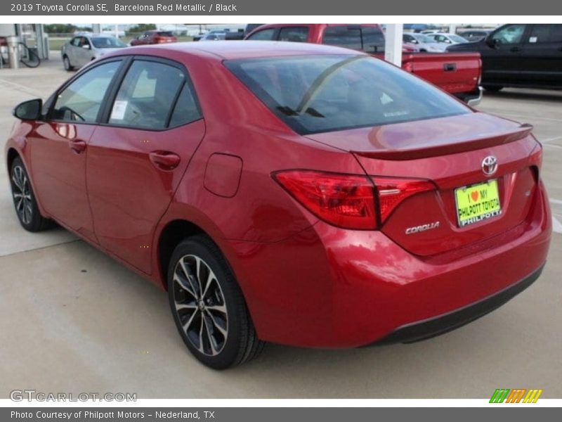 Barcelona Red Metallic / Black 2019 Toyota Corolla SE