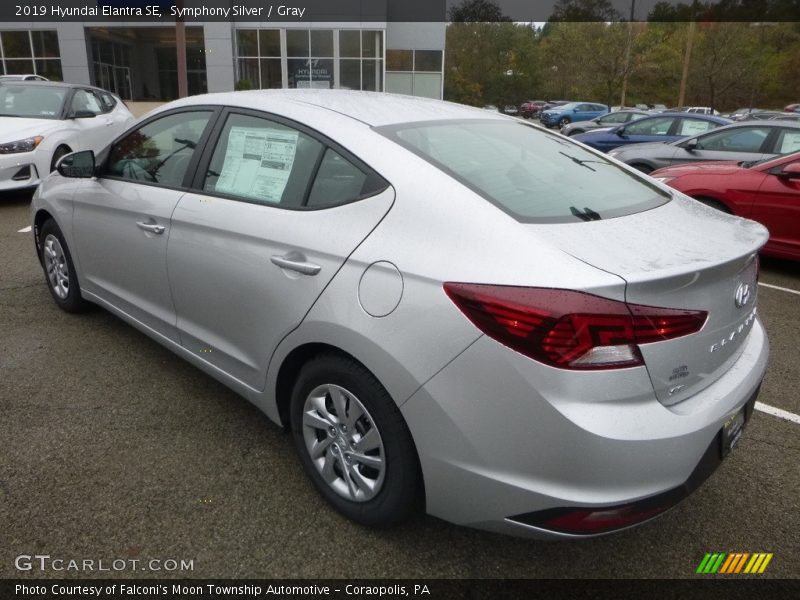 Symphony Silver / Gray 2019 Hyundai Elantra SE