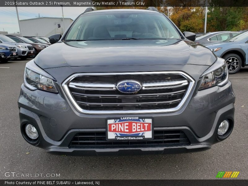 Magnetite Gray Metallic / Titanium Gray 2019 Subaru Outback 2.5i Premium