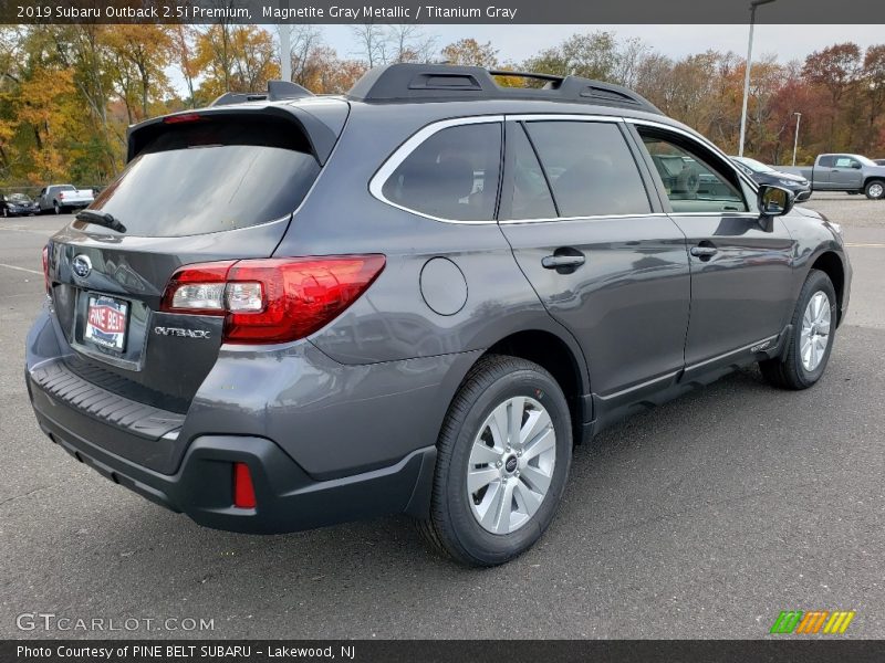 Magnetite Gray Metallic / Titanium Gray 2019 Subaru Outback 2.5i Premium