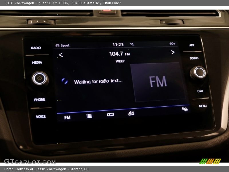Silk Blue Metallic / Titan Black 2018 Volkswagen Tiguan SE 4MOTION